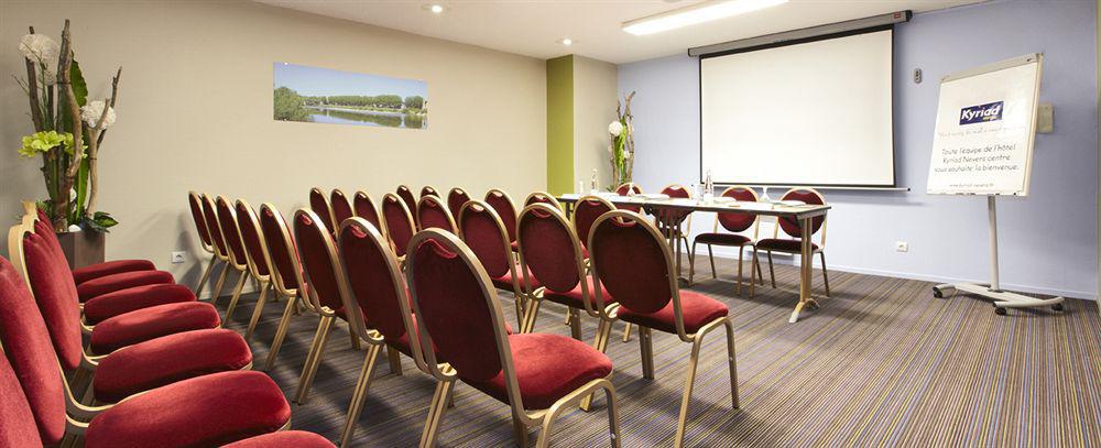 Kyriad Hotel Nevers Centre מראה חיצוני תמונה